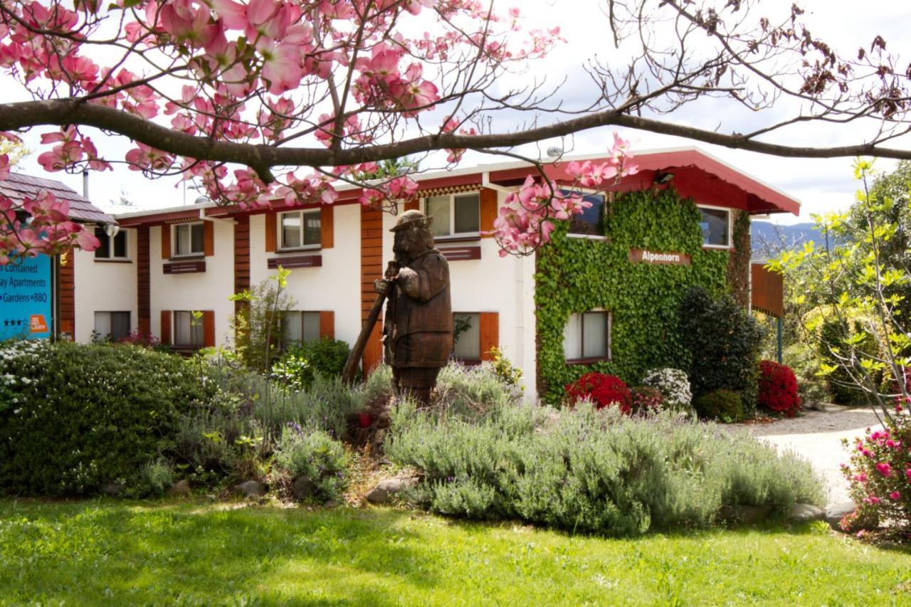 Alpenhorn Holiday Units Mount Beauty Esterno foto