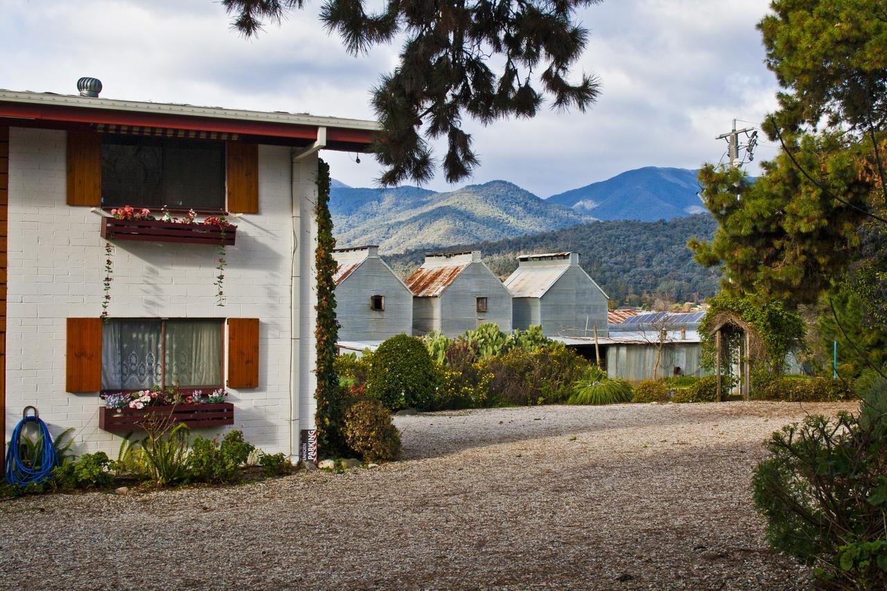 Alpenhorn Holiday Units Mount Beauty Esterno foto
