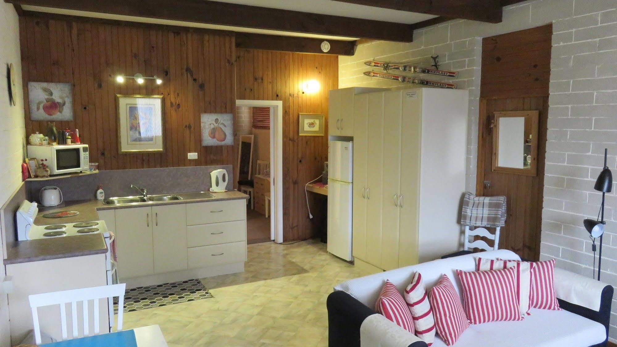 Alpenhorn Holiday Units Mount Beauty Esterno foto